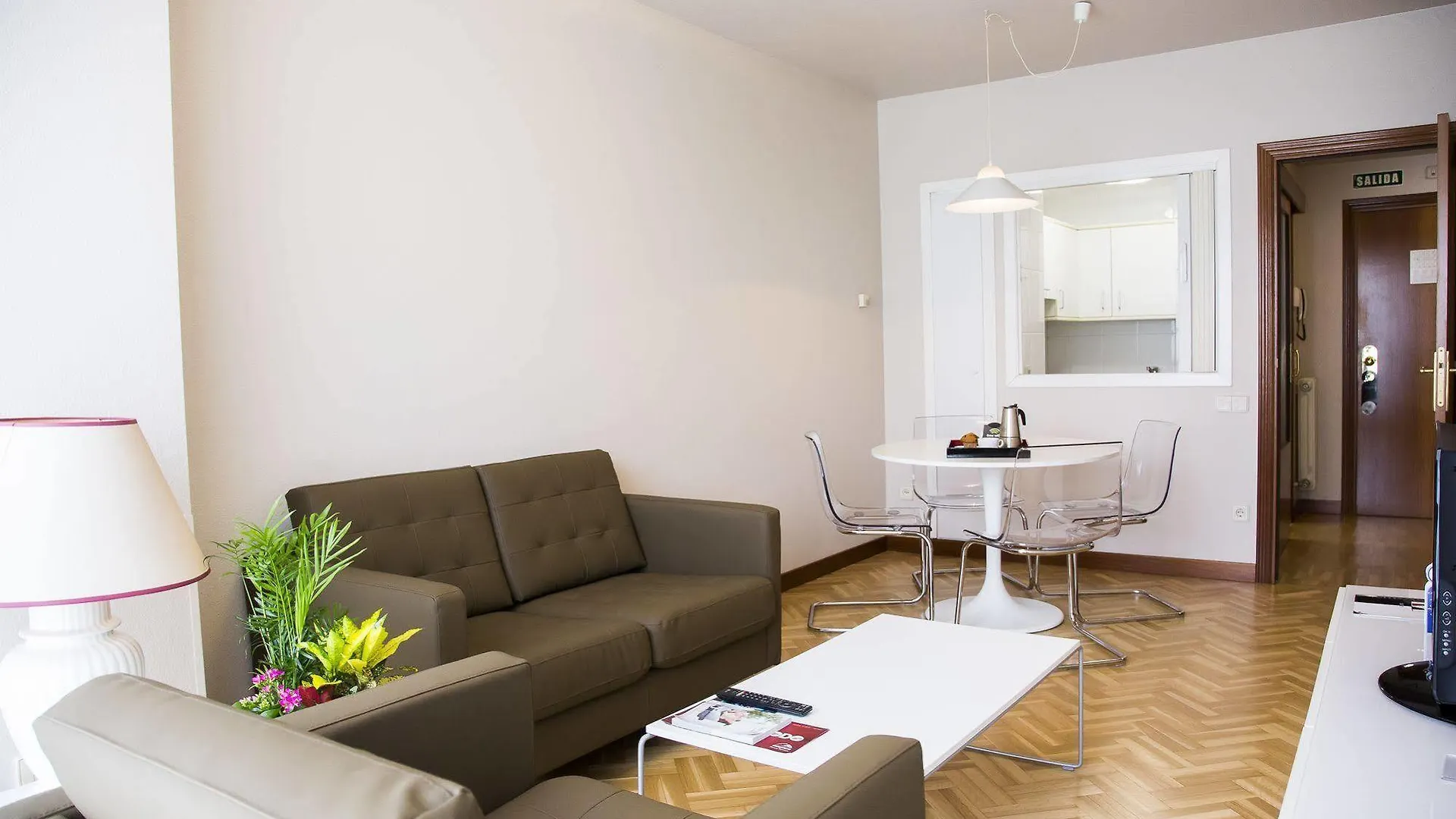 Suites Sercotel Mirasierra Pamplona