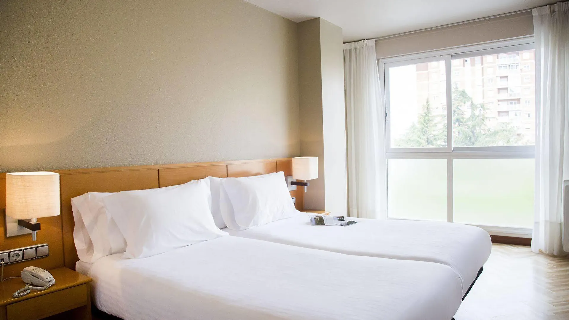 Apartahotel Suites Sercotel Mirasierra Pamplona